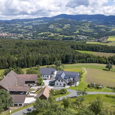 Erlebnishof Koenig-Kober Vila Poellau Exterior foto